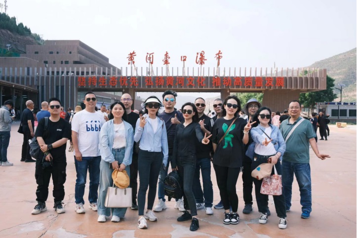 尋紅(hóng)色記憶 汲奮進力量 | 2024四川瑞康主題團建活動 尋紅(hóng)色記憶 汲奮進力量 | 2024四川瑞康主題團建活動