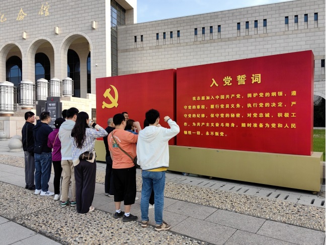 尋紅(hóng)色記憶 汲奮進力量 | 2024四川瑞康主題團建活動 尋紅(hóng)色記憶 汲奮進力量 | 2024四川瑞康主題團建活動