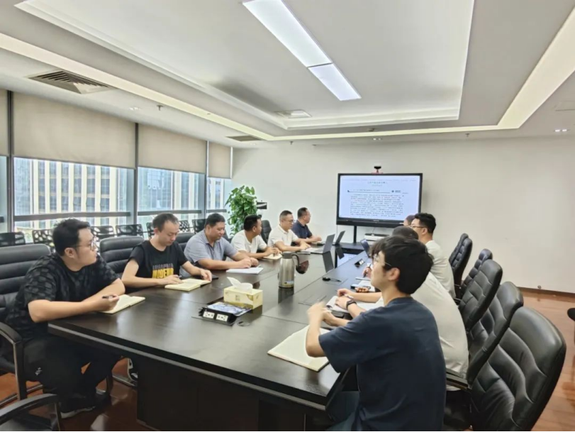 強化(huà)紅(hóng)線意識 常敲安全警鐘(zhōng) 強化(huà)紅(hóng)線意識 常敲安全警鐘(zhōng)